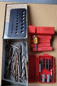 lot 170 image: LOT OF DRILL BITS AND ROUTER BITS AS SHOWN.