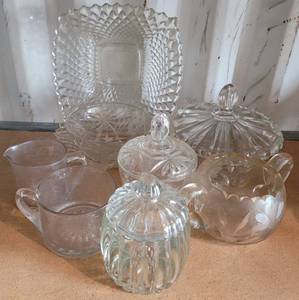 lot 188 image: LOT OF ASSORTED GLASSWARECRYSTAL IN VARIOUS STYLESSIZES AS SHOWN. NICE MIXED LOT