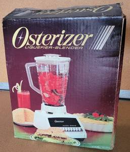 lot 197 image: VINTAGE OSTERIZER BLENDER MODEL 208162-001 WITH ORIGINAL BOX AS SHOWN. SEE PICTURES.