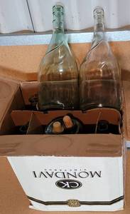 lot 204 image: VINTAGE WINE BOTTLES IN STYLE SHOWN. 6 COUNT.