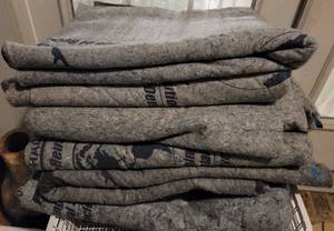 lot 219 image: LOT OF 6 FURNITURE  MOVING BLANKETS AS SHOWN. (YOUR BID X 6)