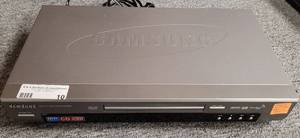 lot 10 image: SAMSUNG DVDCDMP3 PLAYER MODEL DVD-S221 AS SHOWN.