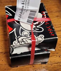 lot 136 image: VINTAGE 1955 MICKEY MOUSE BATH AND FACIAL SOAP BARS IN ORIGINAL BOXES AS SHOWN.