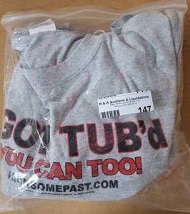 lot 147 image: HOT TUB TIME MACHINE T-SHIRT AS SHOWN.