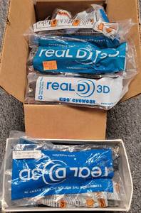 lot 153 image: LOT OF 3D GLASSES IN PACKAGES AS SHOWN.