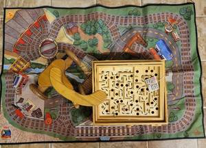 lot 195 image: VINTAGE TOYSGAMES AND MORE AS SHOWN.