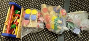 lot 198 image: LOT OF ASSORTED TOYS AS SHOWN.