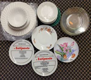 lot 249 image: LOT OF ASSORTED PLATES IN STYLESSIZESDESIGNS AS SHOWN.