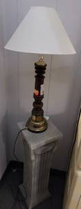 lot 271 image: VINTAGE LAMP AND COLUMN STAND AS SHOWN.
