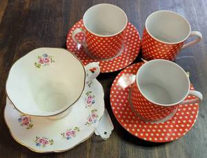 lot 279 image: LOT OF 3 TEA CUP AND SAUCER SETS IN STYLEDESIGNSBRANDS AS SHOWN.