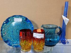 lot 325 image: BLUE MURANO STYLE BUD VASE, VINTAGE LE SMITH MOON AND STARS COLONIAL BLUE ASHTRAY AND MORE AS SHOWN.