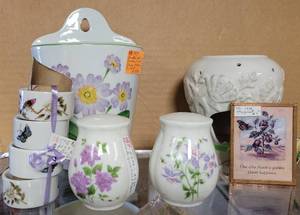 lot 328 image: HANDPAINTED CERAMIC WALL PLANTER BY ANDREA SADEK, CERAMIC NAPKIN HOLDERS AND MORE AS SHOWN.