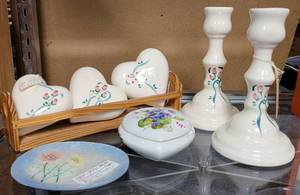 lot 332 image: ENAMELWARE ON COPPER MINI OVAL TRINKET DISH, HEART SHAPED TRINKET BOX, CANDLESTICK HOLDERS AND MORE AS SHOWN.