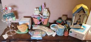 lot 351 image: ALL SEASONS BIRD HOUSE, WOODEN DECOR, PEAPOT TRINKET BOX, GLASS FLOWER AND MORE AS SHOWN.