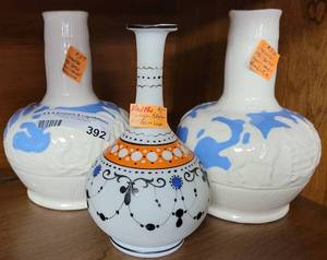 lot 392 image: JAPANESE VASEDECANTERS AND VINTAGE ASIAN THEMED ART GLASS IN STYLEDESIGNCONDITION SHOWN.