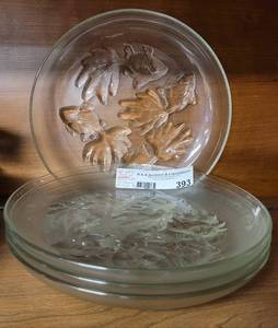 lot 393 image: SET OF GLASS PLATES WITH PRESSED KOI FISH DESIGN AS SHOWN.