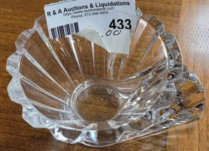 lot 433 image: ROSENTHAL CRYSTAL STUDIO-LINIE BLOSSOM CANDLE HOLDER AS SHOWN.