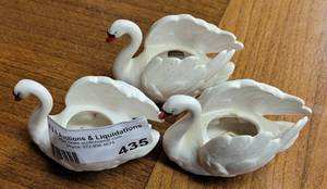 lot 435 image: GOEBEL W. GERMANY SWANS FIGURES AS SHOWN.