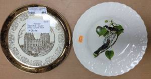 lot 469 image: VINTAGE MORMON TABERNACLE TEMPLE 24K GOLD ACCENTED COLLECTOR PLATE AND VINTAGE ALFRED MEAKIM (ENGLAND) PLATE #79-KINGBIRD AS SHOWN.