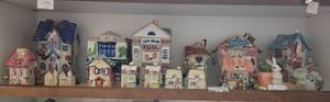 lot 488 image: CERAMIC HOUSES IN ASSORTED SIZES, STYLES, COLORS AS SHOWN.
