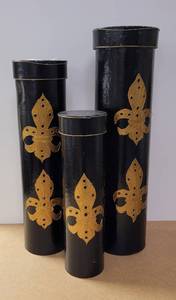 lot 549 image: SET OF 3 CYLINDRICAL BOXES IN STYLEDESIGN SHOWN.
