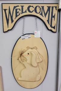 lot 555 image: LARGE WOOD WELCOME BUNNY SIGN AS SHOWN.