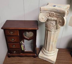 lot 595 image: JEWELRY BOXES, PEDESTAL COLUMN, LEATHER WRAPPED DESK CLOCK AS SHOWN.