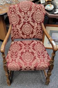 lot 608 image: VINTAGE WOOD FRAMED ACCENT CHAIR WITH UPHOLSTERED SEAT AND BACKREST AS SHOWN.