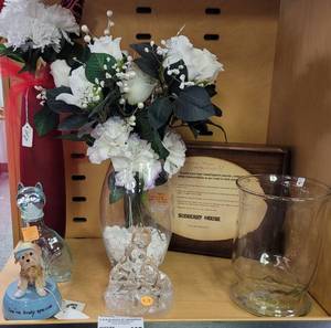lot 627 image: VASES, PUPPY MUSICAL FIGURE, GLASS CAT AND MORE AS SHOWN.