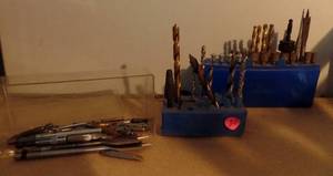 lot 30 image: ASSORTED DRILL SUPPLIES