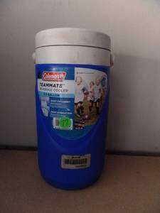 lot 77 image: COLEMAN TEAMMATE 12 GALLON PERSONAL COOLER
