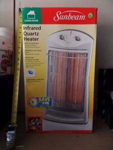 lot 80 image: SUNBEAM INFRARED QUARTZ HEATER WITH ADJUSTABLE THERMOSTAT
