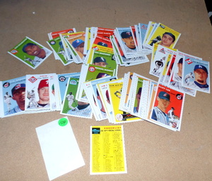 lot 104 image: LOT OF 103 BASEBALL CARDS