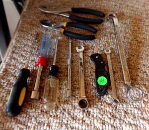 lot 141 image: ASSORTED TOOLS