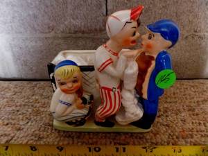 lot 164 image: UNIQUE BASEBALL THEMED PORCELAIN FIGURE