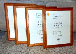 lot 177 image: LOT OF 4 - MAINSTAYS 8 X 10 WOOD FRAMED (UNUSED)