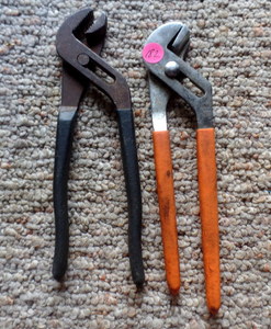 lot 181 image: LOT PAIR OF CHANNEL LOCK PLIERS