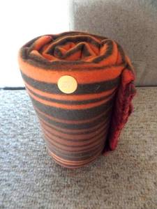 lot 221 image: FLEECE BLANKET - APPEARS UNUSED