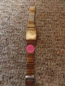 lot 223 image: VINTAGE SEIKO WATCH