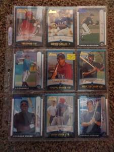 lot 247 image: ASSORTED LOT OF BASEBALL CARDS