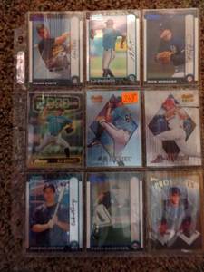 lot 248 image: ASSORTED LOT OF BASEBALL CARDS