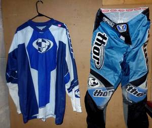 lot 264 image: THOR MOTORCROSS RACING SUIT