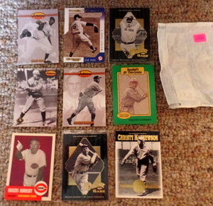 lot 286 image: ASSORTED LOT OF BASEBALL CARDS