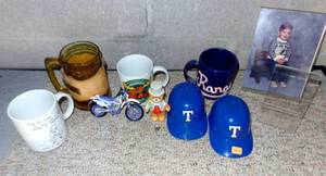 lot 293 image: ASSORTED LOT OF MISCELLANEOUS COLLECTIBLES