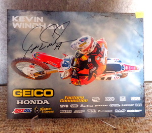 lot 297 image: KEVIN WINDHAM MOTORCROSS STAR B- AUTHENTIC AUTOGRAPHED TIN - APPROX 8 X 12