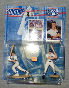 lot 308 image: MARK MCGUIRE & ROGER MARIS - SLU 1999 Kenner STARTING LINEUP Classic Doubles