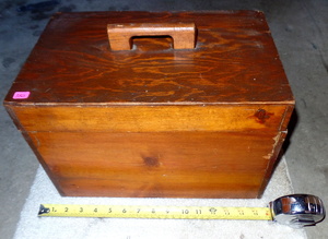lot 336 image: VINTAGE HAND MADE WOODEN STORAGE BOX