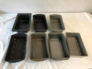 lot 54 image: Baking pans