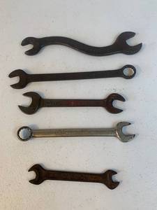 lot 85 image: Wrenches