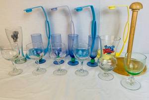 lot 121 image: Glass glasses